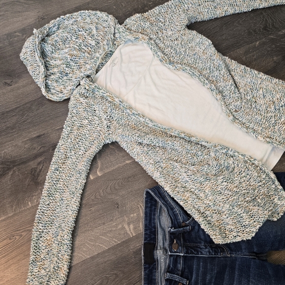 Anthropologie knit cardigan - Picture 2 of 13